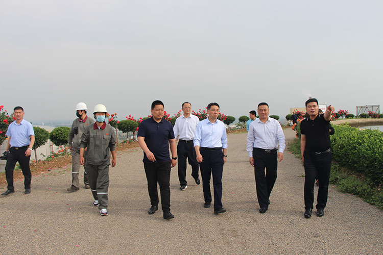 沂水县委副书记刘铭到清沂山石化现场督导安全生产